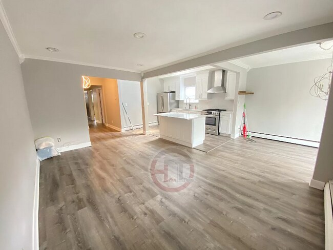 Building Photo - 3213 Randolph Pl