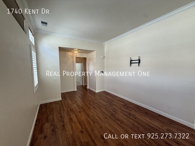 Foto del edificio - 1740 Kent Dr