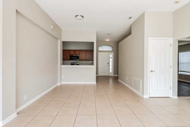 Building Photo - 749 Nodding Shade Dr