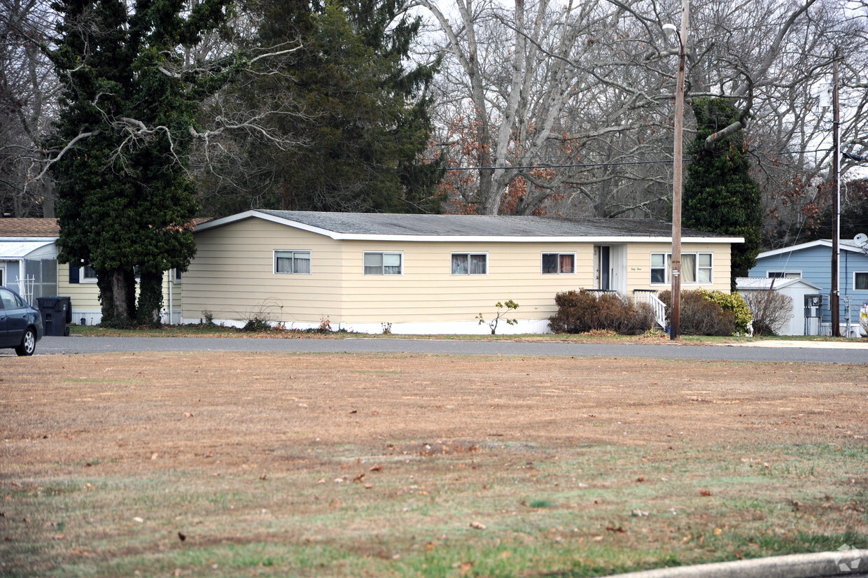 Building Photo - Tilton Terrace Mobile Home Park