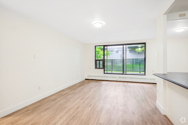 1 chambre, 1 salle de bain - 767 pi² - Salon - 1320 Danforth Road