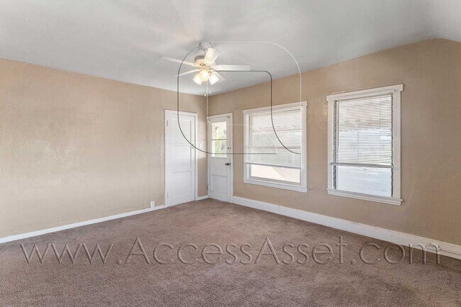 Foto del edificio - 176 Olive St