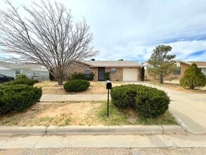 Building Photo - 10745 Sapphire St