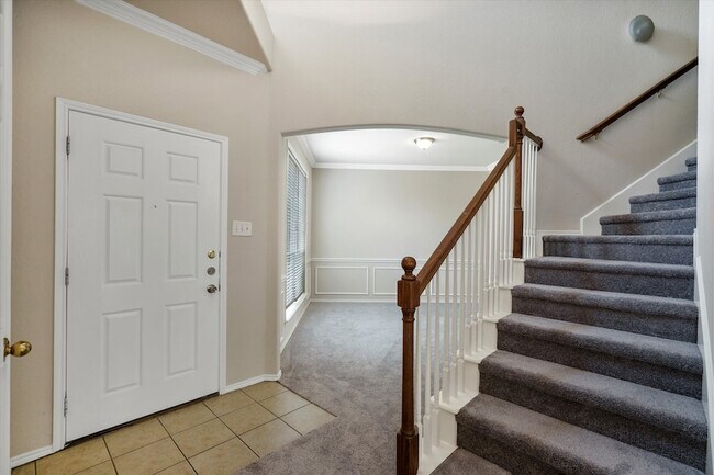 Foto del edificio - 4402 Emerald Leaf Dr