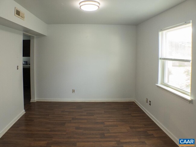 Building Photo - 766 Orangedale Ave