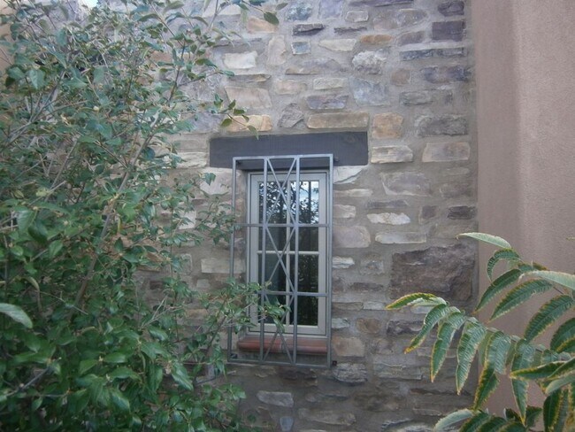 Building Photo - 26 Paseo las Terrazas