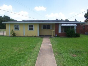 Building Photo - 3226 Olcutt St
