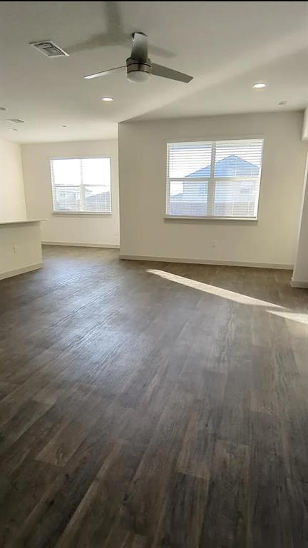 Foto del edificio - 13200 Bryson Dr