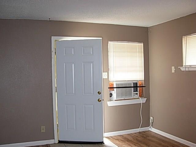 Building Photo - 4823 Lavender St