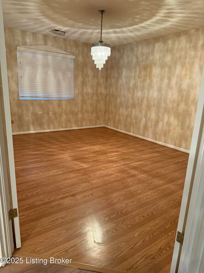 Foto del edificio - 10305 Trotters Pointe Dr