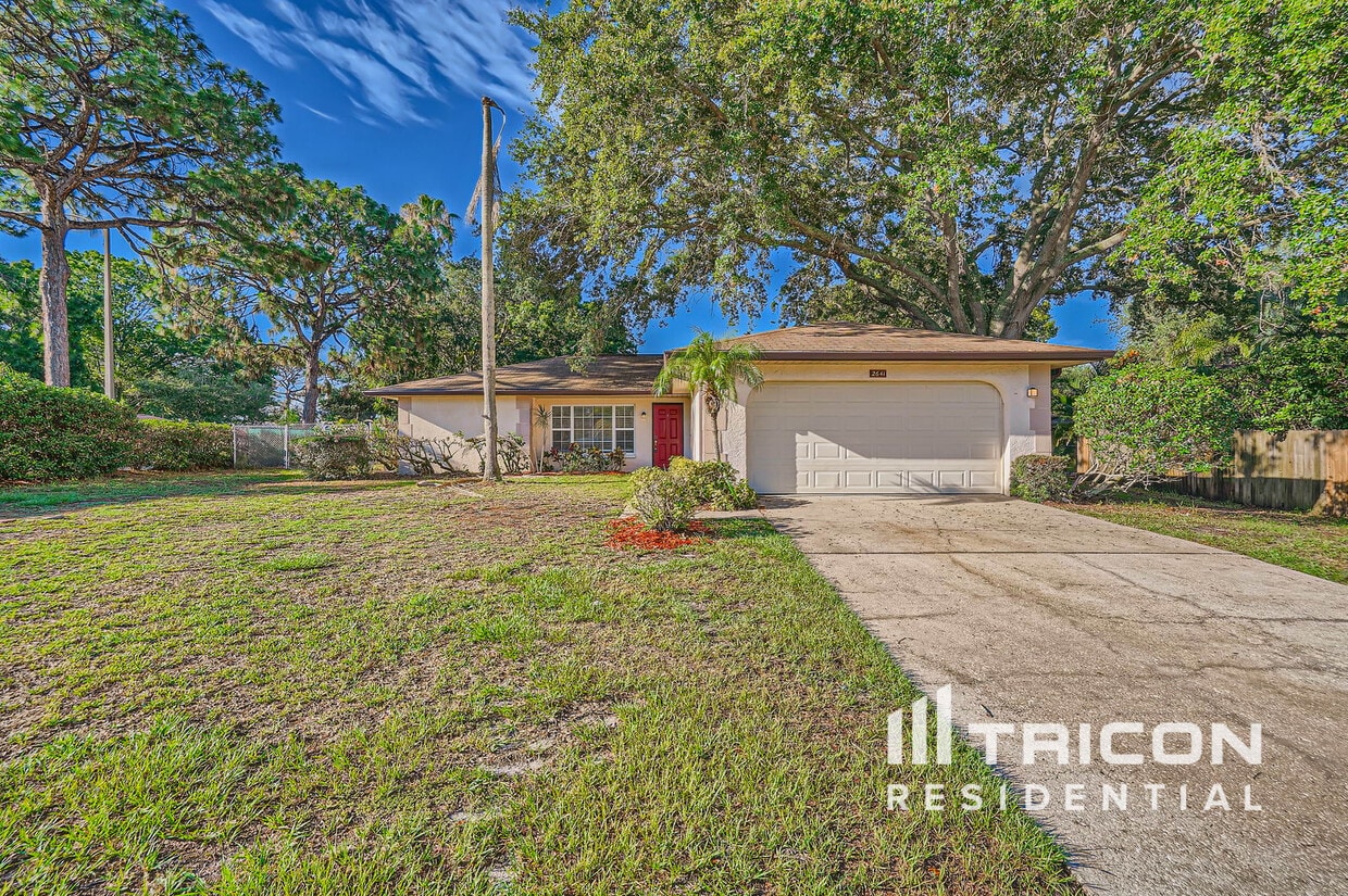 Primary Photo - 2641 Gleneagles Dr