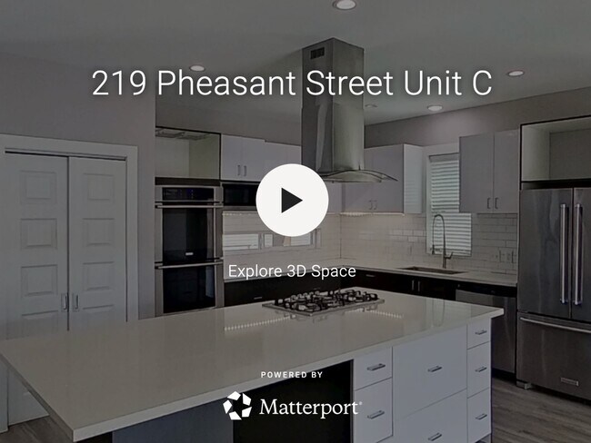 Foto del edificio - 219 Pheasant St