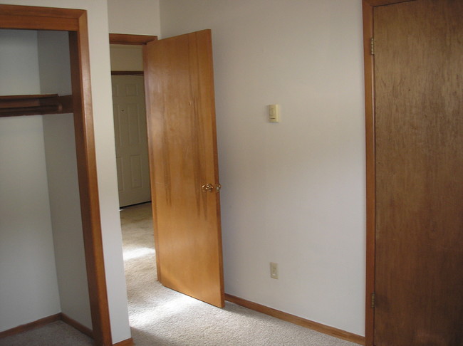 Suite 1 Bedroom 1 Bath - Forty9 Jamieson Apartments