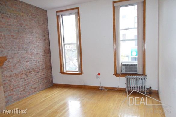 Building Photo - 52 5th Ave