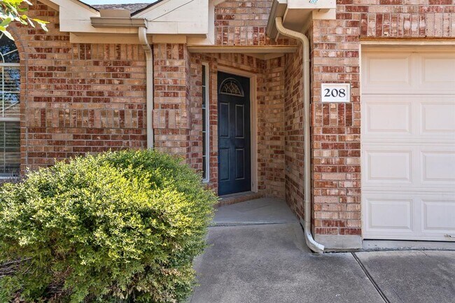 Foto del edificio - 208 Pecanwood S