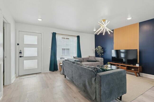 Foto del edificio - 4416 San Jacinto St