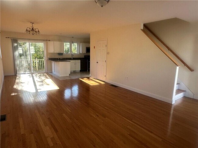 Building Photo - 32 Seafare Ln