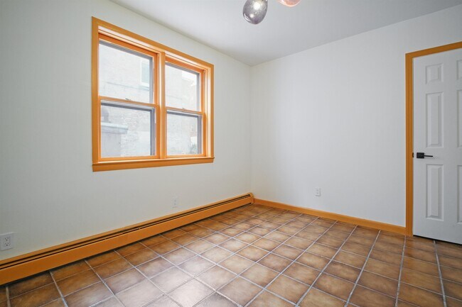 Building Photo - 91 Clifton Pl