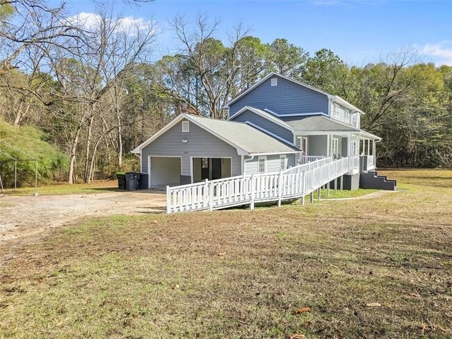 Foto del edificio - 3319 Clemons Rd