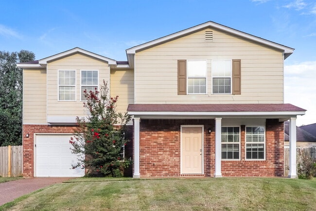 Building Photo - 10087 Branley Oak Dr