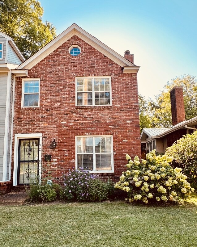 Foto principal - 70 N McLean Blvd