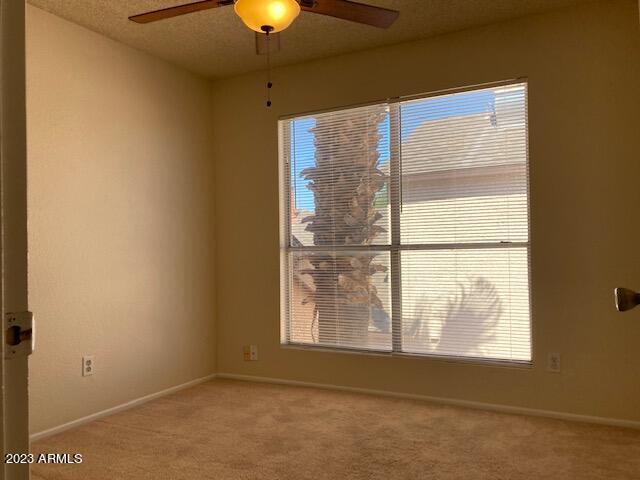 Building Photo - 530 E Kerry Ln