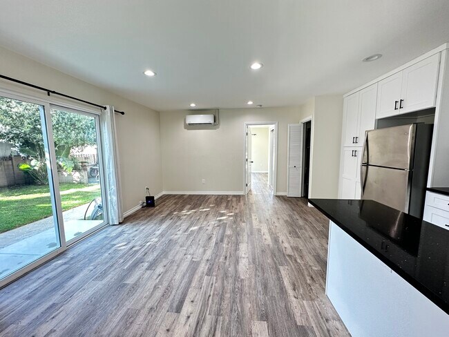Foto del edificio - 1227 Scott Rd