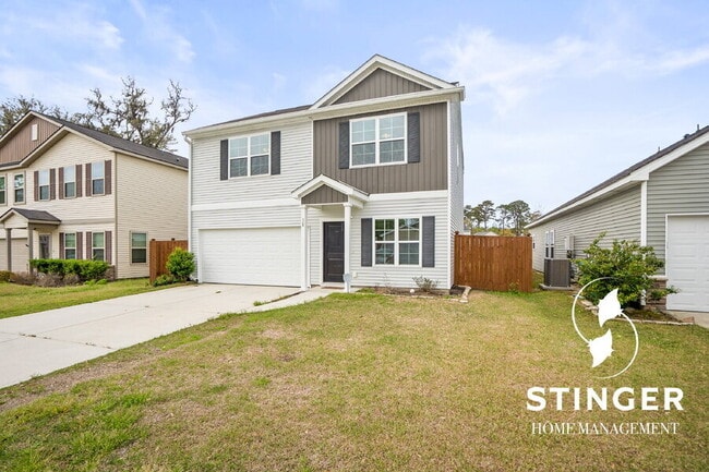 Building Photo - 38 Chestnut St