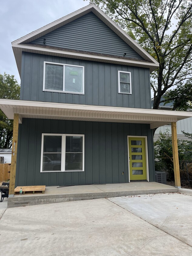 Foto principal - 933 Oakland Ave