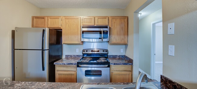 Building Photo - North Pointe Apartments