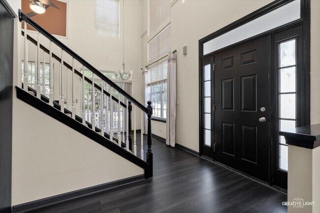 Foto del edificio - 230 St James Pkwy