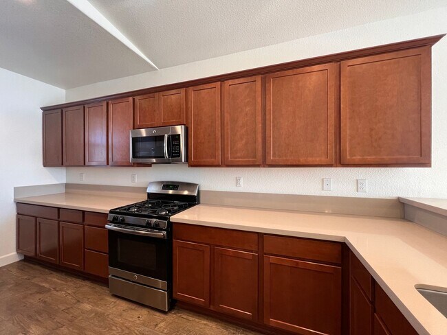 Foto del edificio - Large 4 bedroom home located in Green Valley Ranch, Fernley