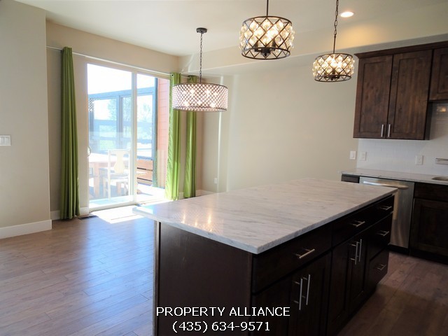 Building Photo - 8077 Courtyard Loop
