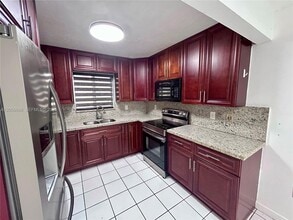 Building Photo - 2925 W 80th St
