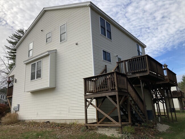 Foto del edificio - 26 Chandler Ln