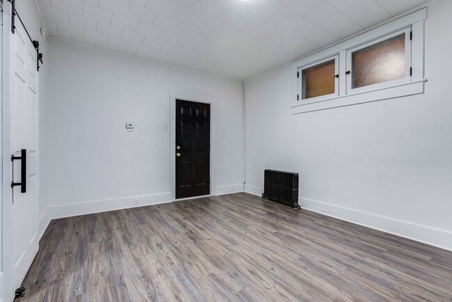 Foto del edificio - 747 E Warrington Ave