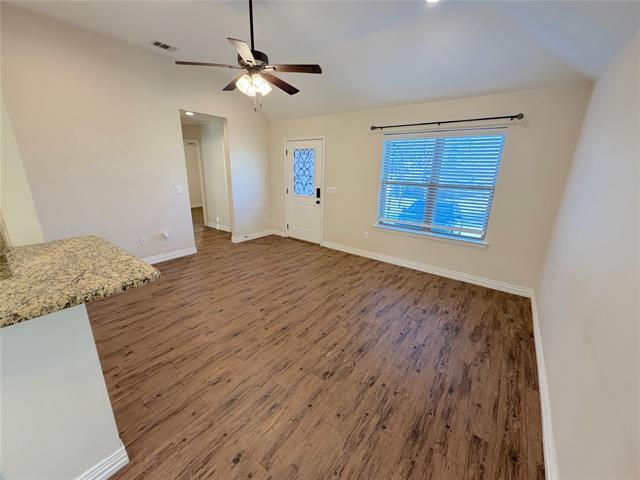 Building Photo - 1108 W Day St