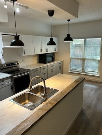Building Photo - 7107 Holly Hill Dr