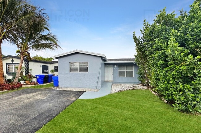 Photo - 6580 SW 20th St Townhome