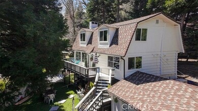 Building Photo - 220 Oak Dr