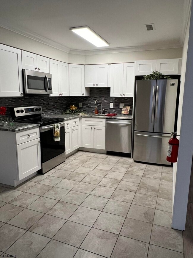 Building Photo - 2462 Arbor Ct