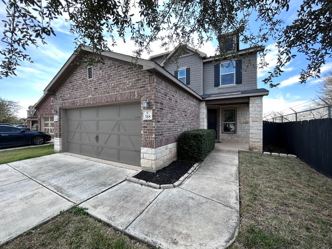 Primary Photo - 318 Pleasanton Cir