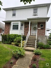 Building Photo - 12 Williamson St