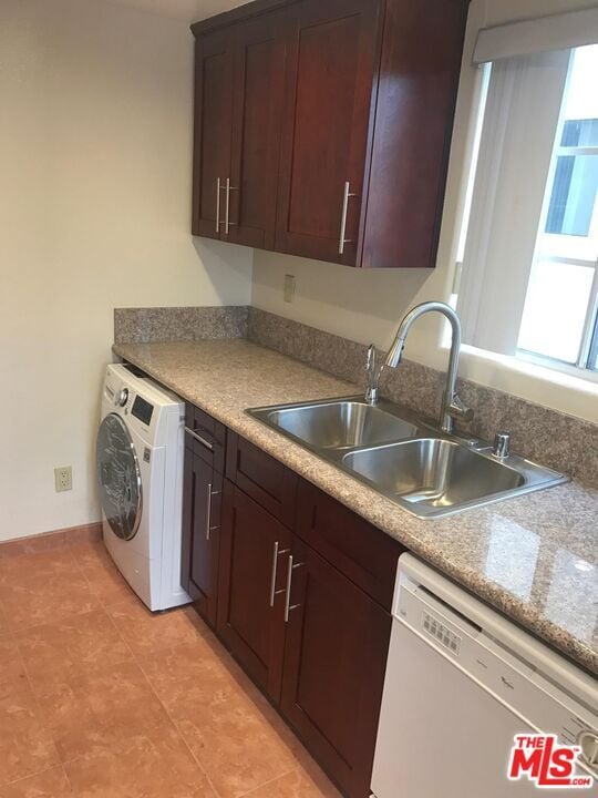 Foto del edificio - 1652 Colby Ave