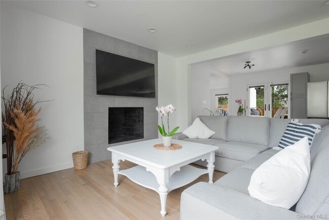 Building Photo - 17 Underhill Dr