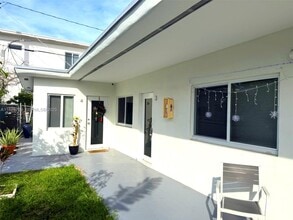 Building Photo - 3071 SW 27th Ln