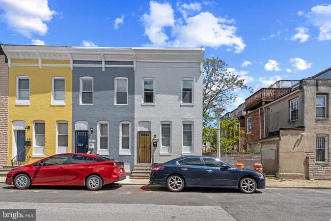 Building Photo - 1613 N Spring St