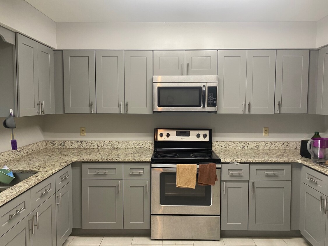 Foto principal - 4311 Kaplan Dr