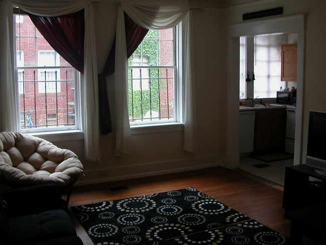 Foto del edificio - 1712 Abercorn St