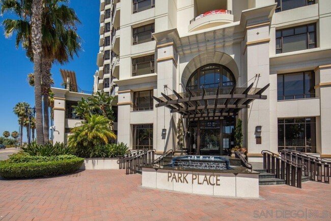 Foto del edificio - 700 N Harbor Dr